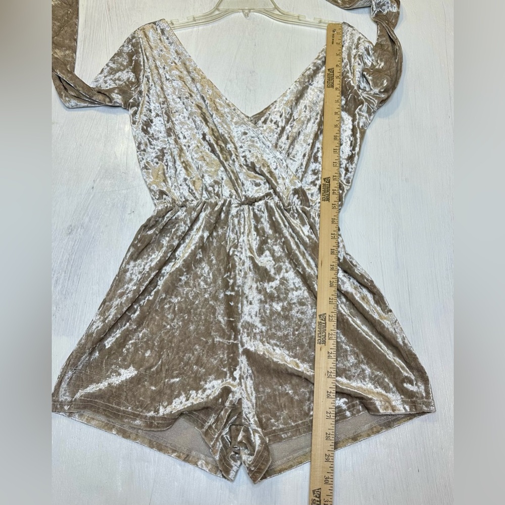 Oh My Love Velvet Romper XS Metallic Long Sleeve Deep V Front Back NWT - Picture 4 of 13